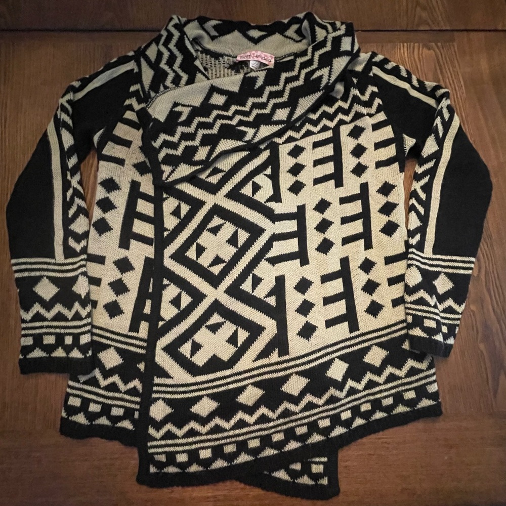 Stylish Black and Cream Geometric Cardigan